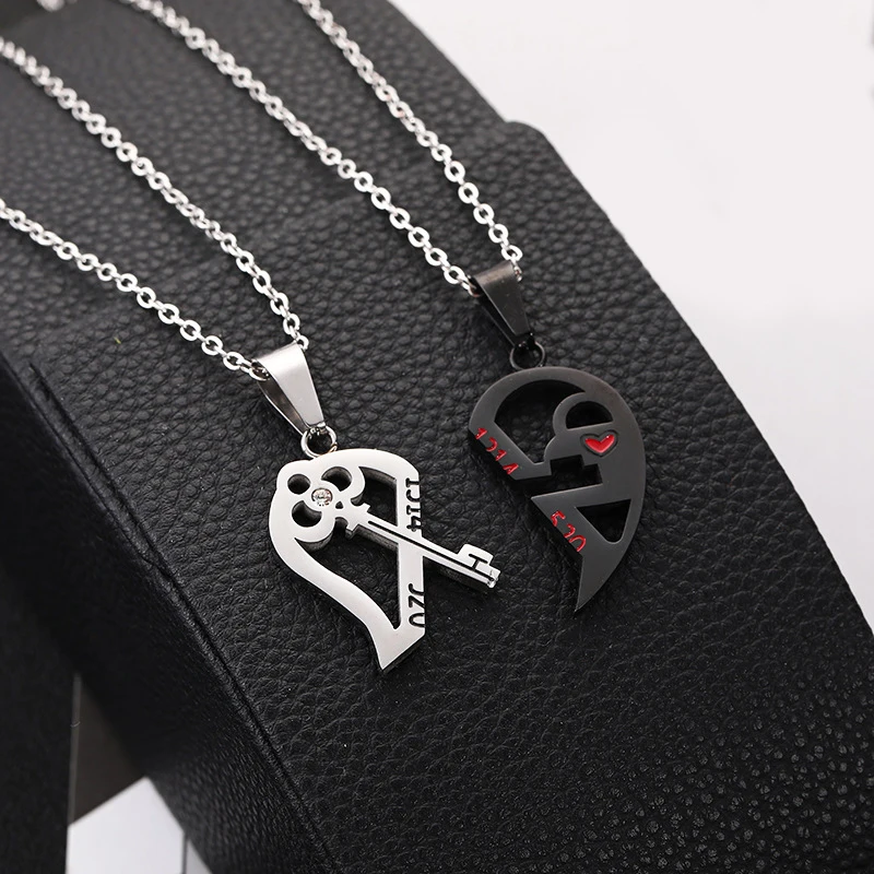 2 Pcs Heart Pendants Necklaces