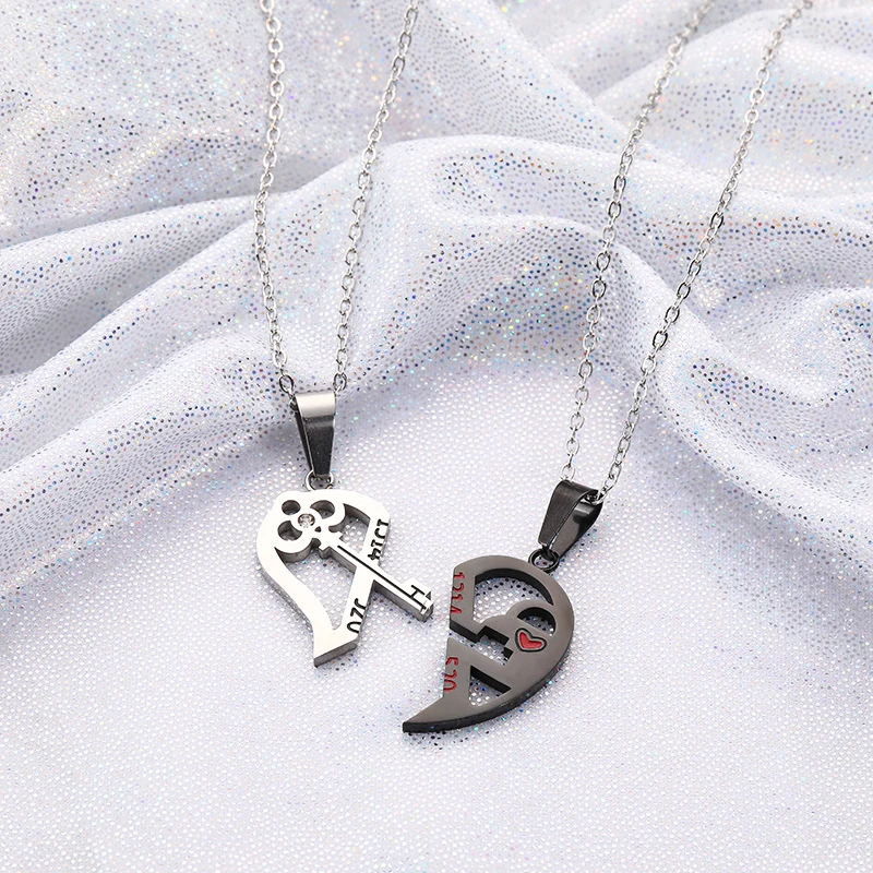 2 Pcs Heart Pendants Necklaces